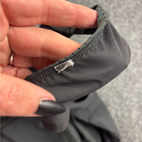 SWEATY BETTY Women’s Slate Grey Power Mesh Cropped Workout Tank size: Medium - Picture 5 of 9